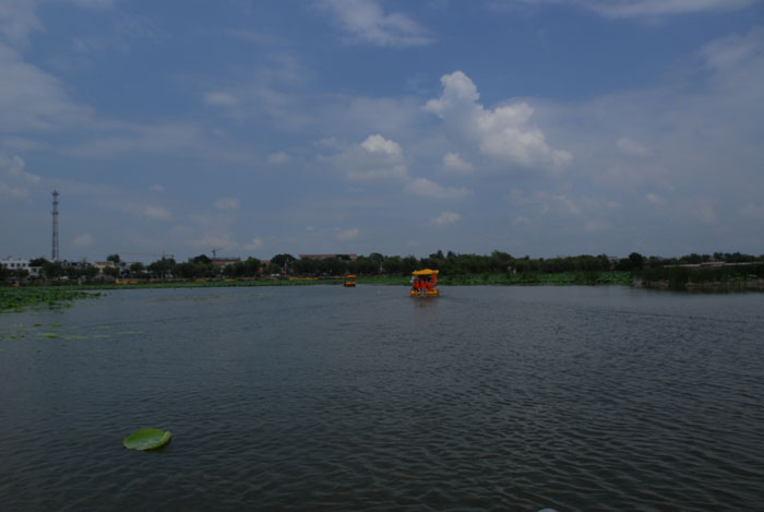 ˮ��һɫ���̲�ʎ����С���x��߅Խ��Խ�h(yu��n)��